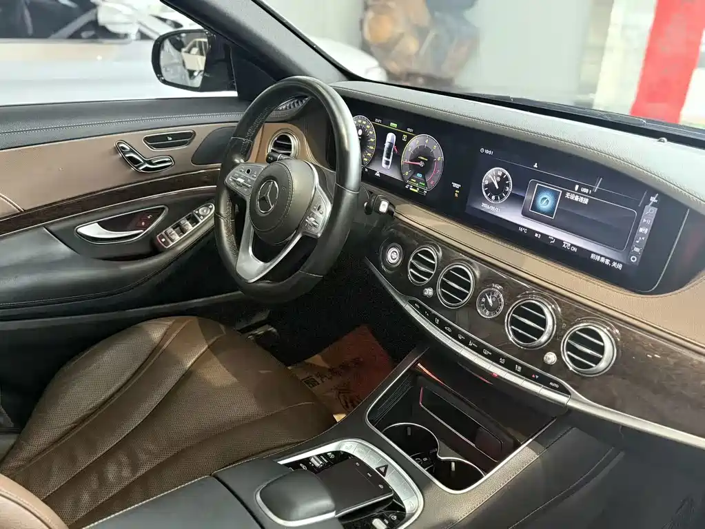 Mercedes-Benz S-Class — фото 17