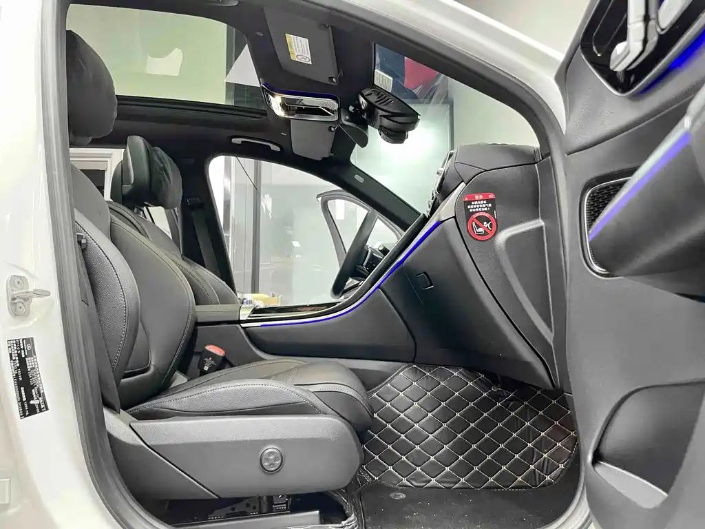 Mercedes-Benz GLC — фото 6