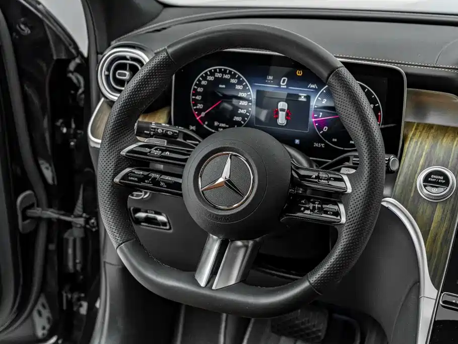 Mercedes-Benz GLC — фото 31