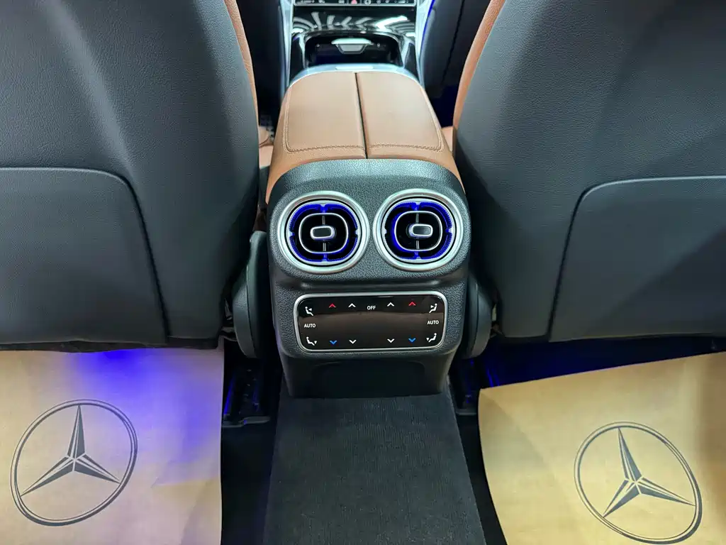Mercedes-Benz GLC — фото 13