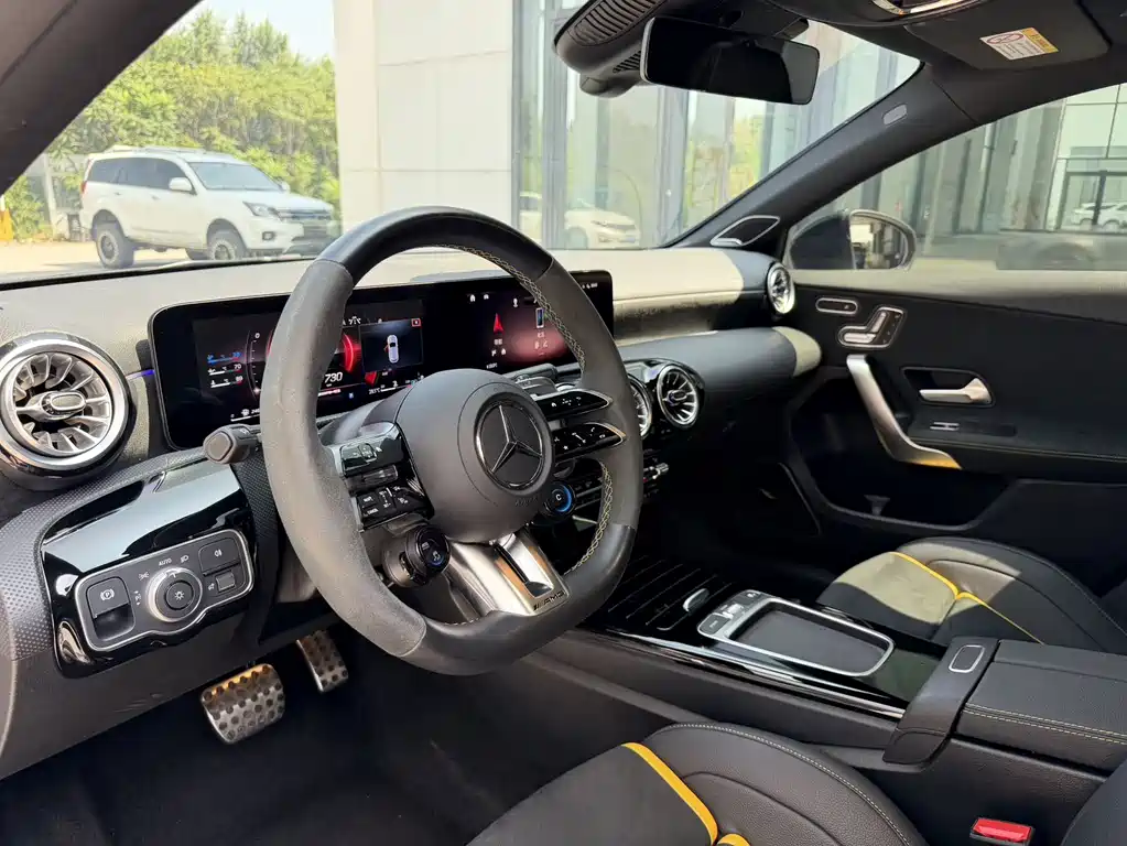 Mercedes-Benz A-Class AMG (Import) — фото 13