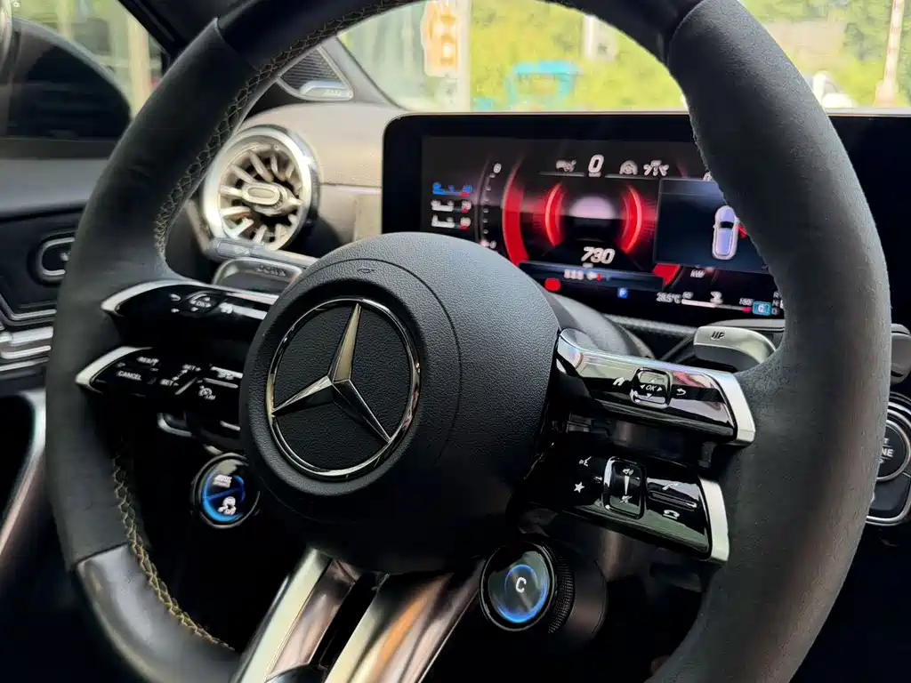 Mercedes-Benz A-Class AMG (Import) — фото 7