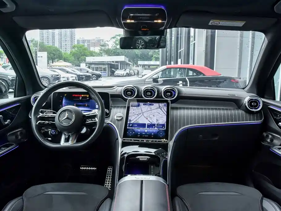 Mercedes-Benz GLC AMG — фото 13