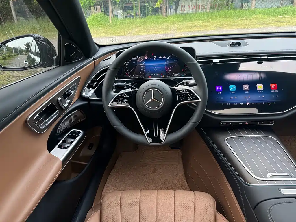 Mercedes-Benz E-Class — фото 17