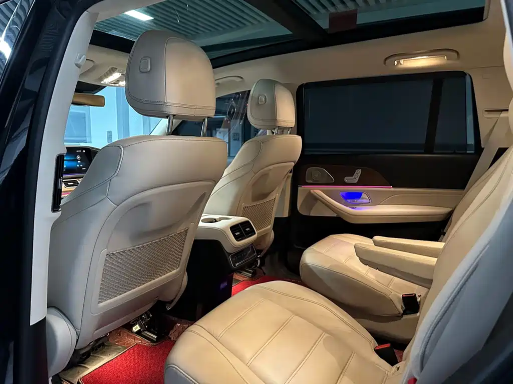 Mercedes-Benz GLS — фото 14