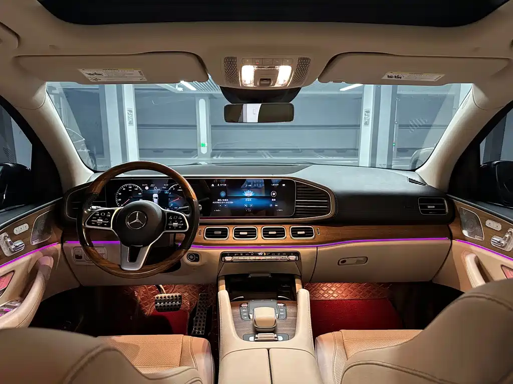 Mercedes-Benz GLS — фото 9