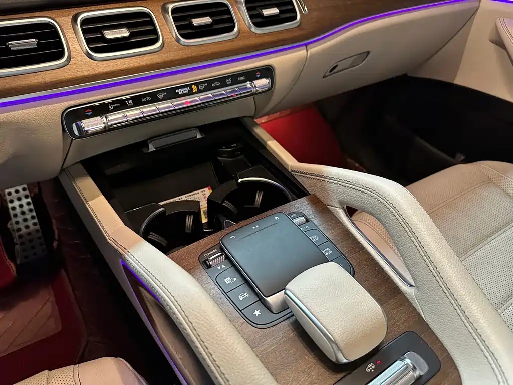Mercedes-Benz GLS — фото 10