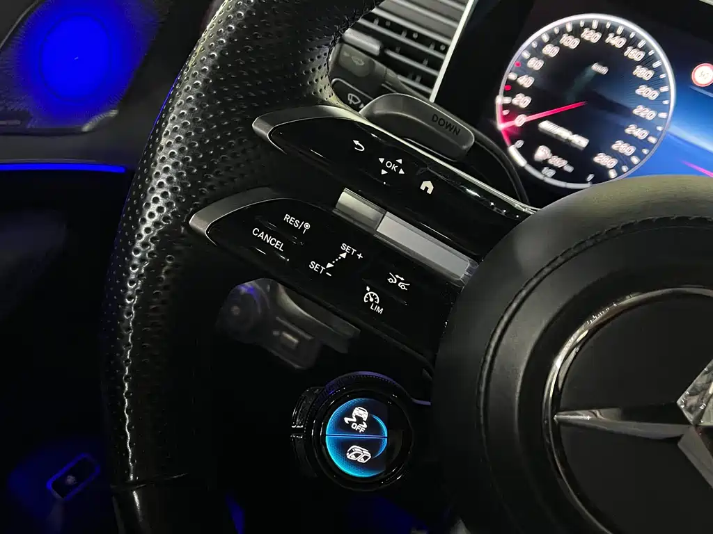 Mercedes-Benz GLE AMG — фото 18