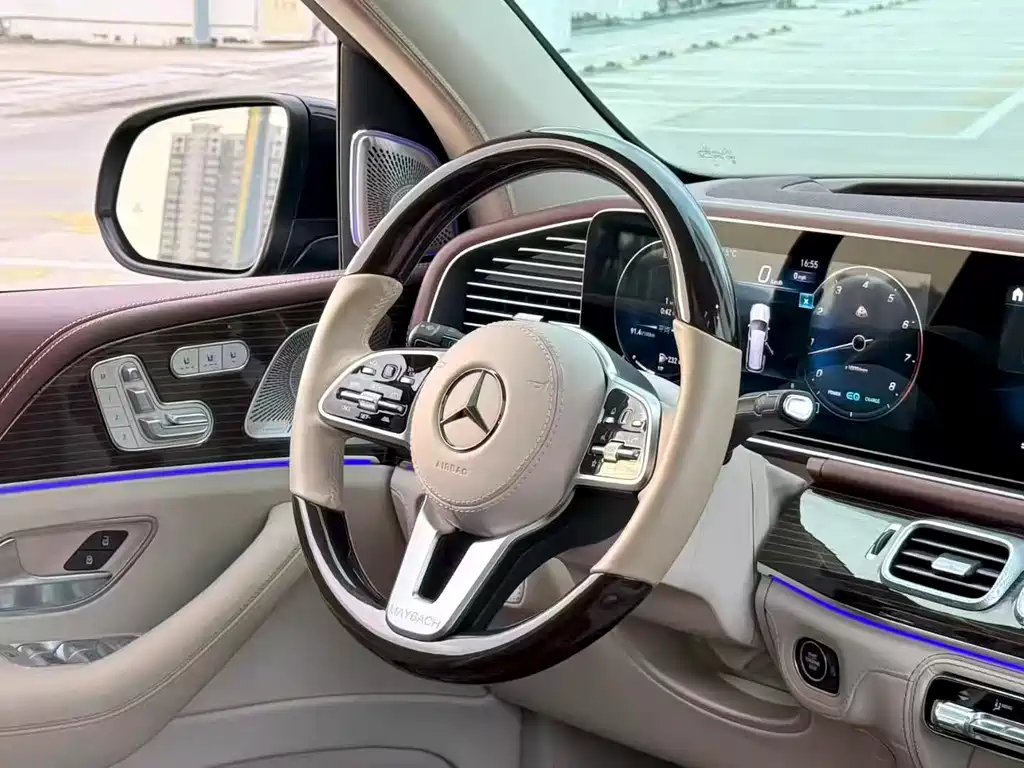 Mercedes-Benz GLS — фото 7