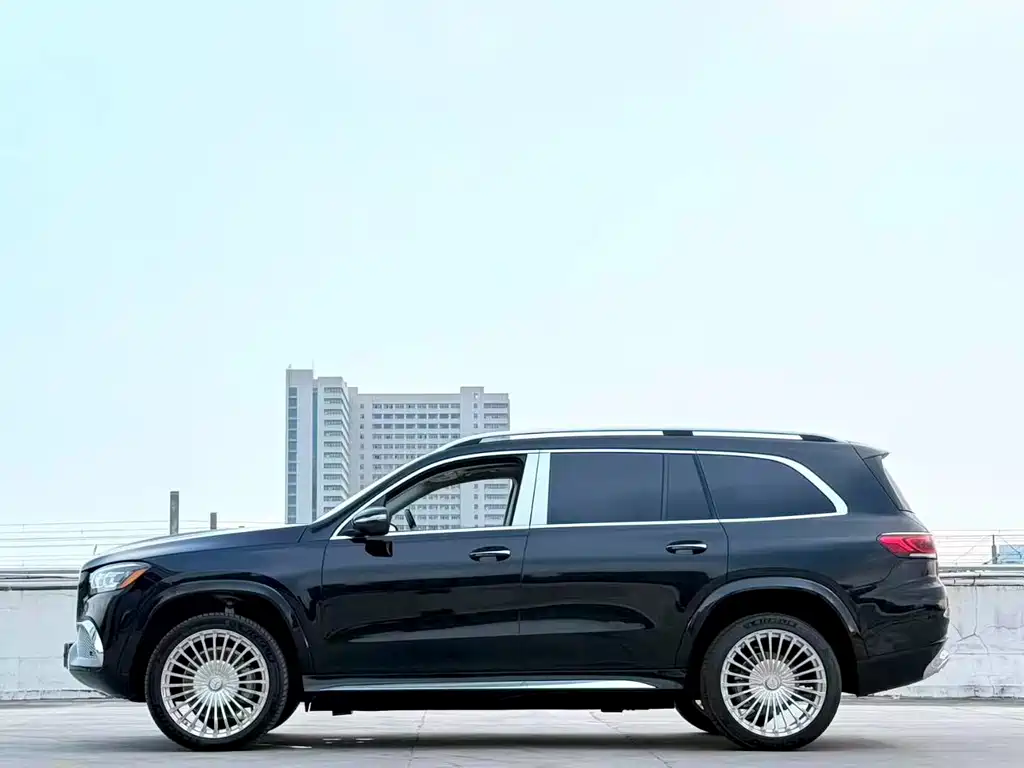 Mercedes-Benz GLS — фото 9