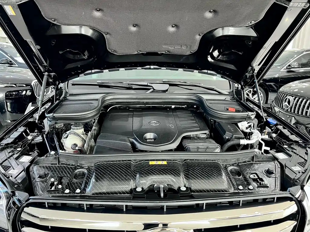 Mercedes-Benz GLS — фото 26
