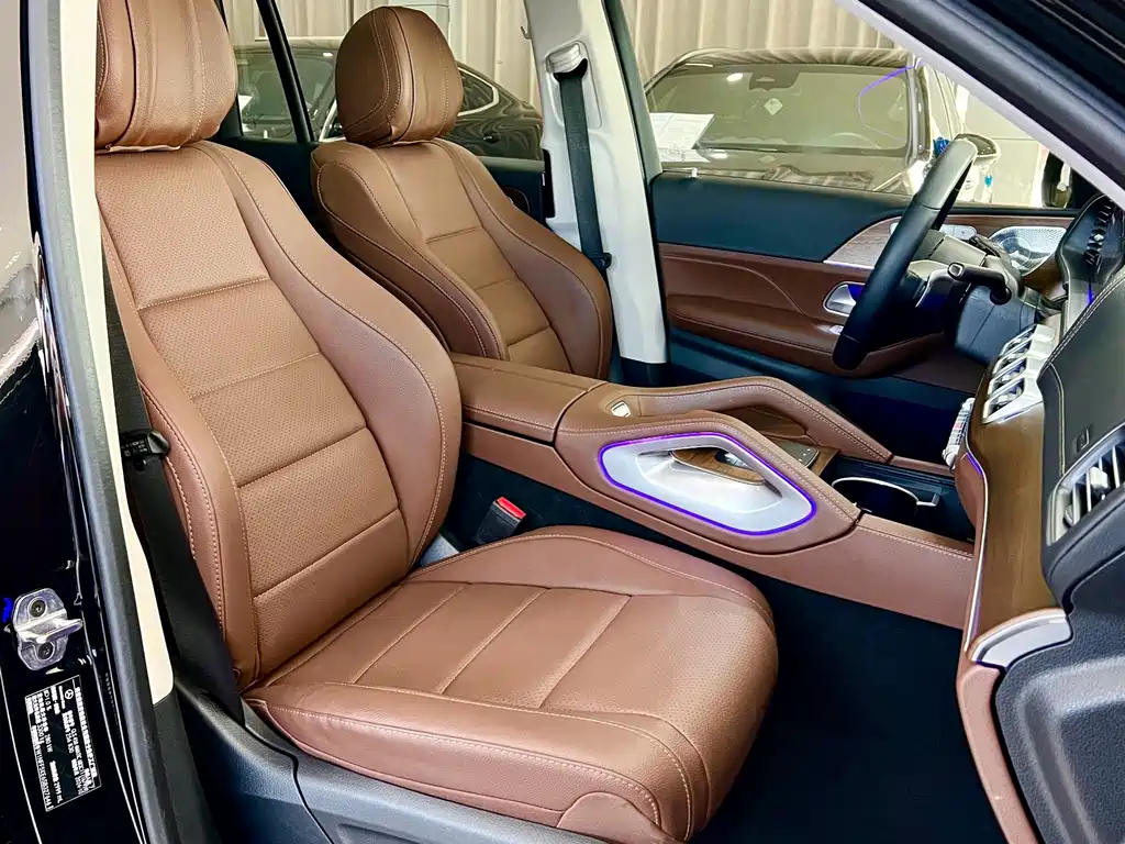 Mercedes-Benz GLS — фото 8
