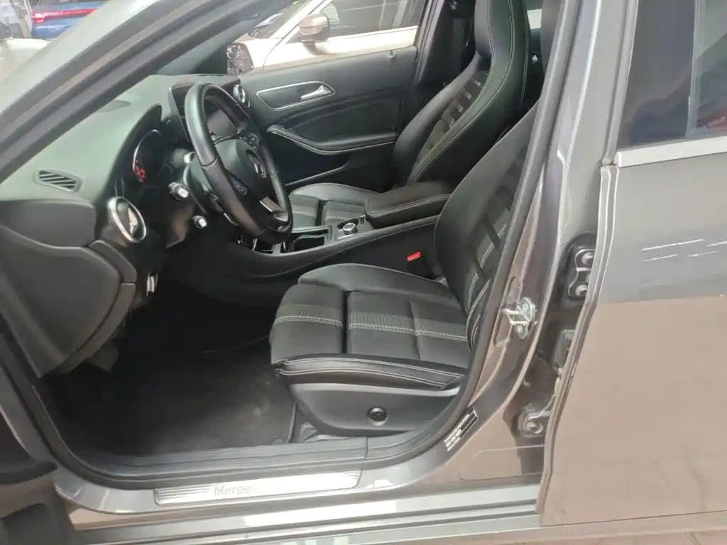 Mercedes-Benz A-Class (Import) — фото 15