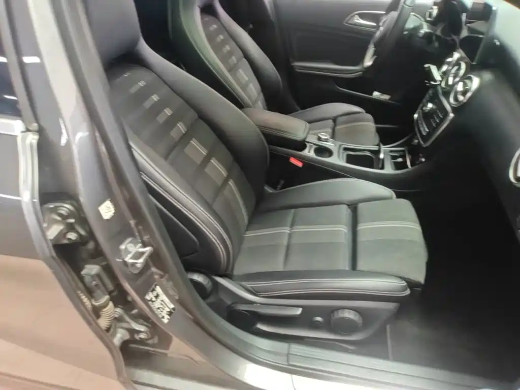 Mercedes-Benz A-Class (Import) — фото 25