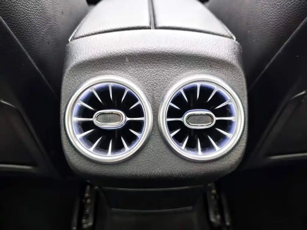 Mercedes-Benz A-Class — фото 10