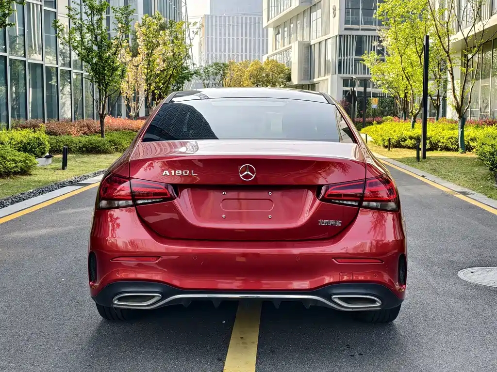 Mercedes-Benz A-Class — фото 11