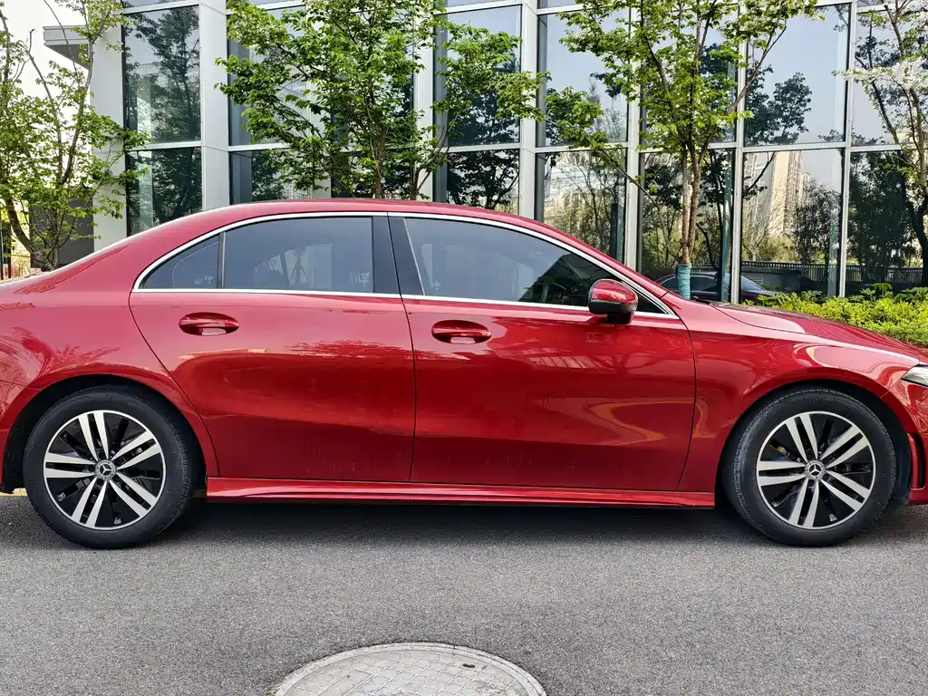 Mercedes-Benz A-Class — фото 15