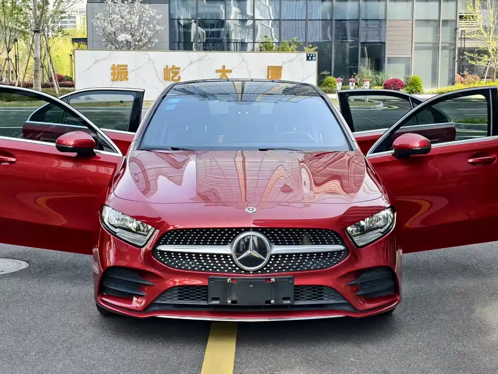 Mercedes-Benz A-Class — фото 4