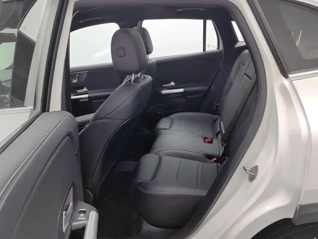 Mercedes-Benz GLA — фото 15