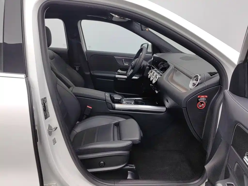 Mercedes-Benz GLA — фото 23