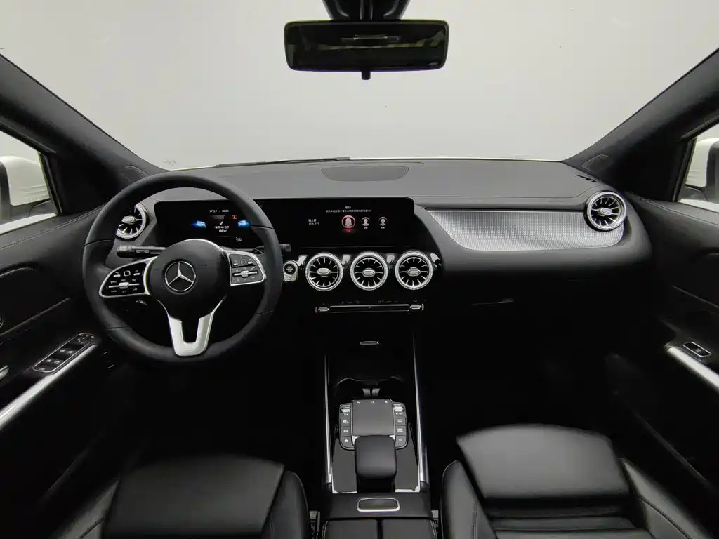 Mercedes-Benz GLA — фото 5