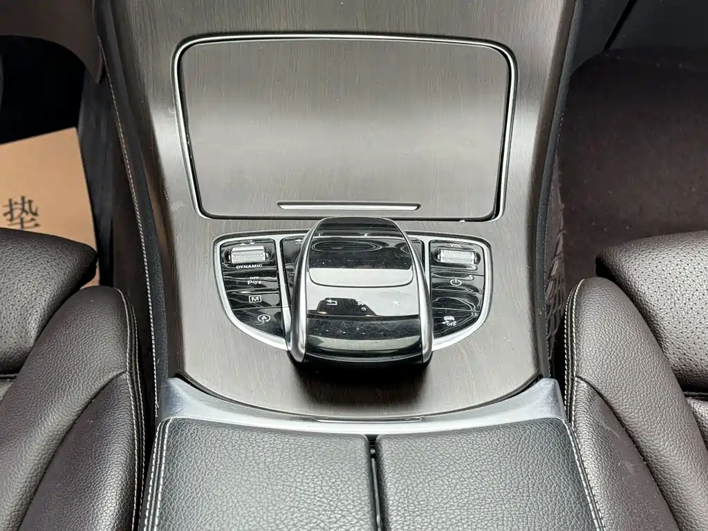 Mercedes-Benz GLC — фото 15