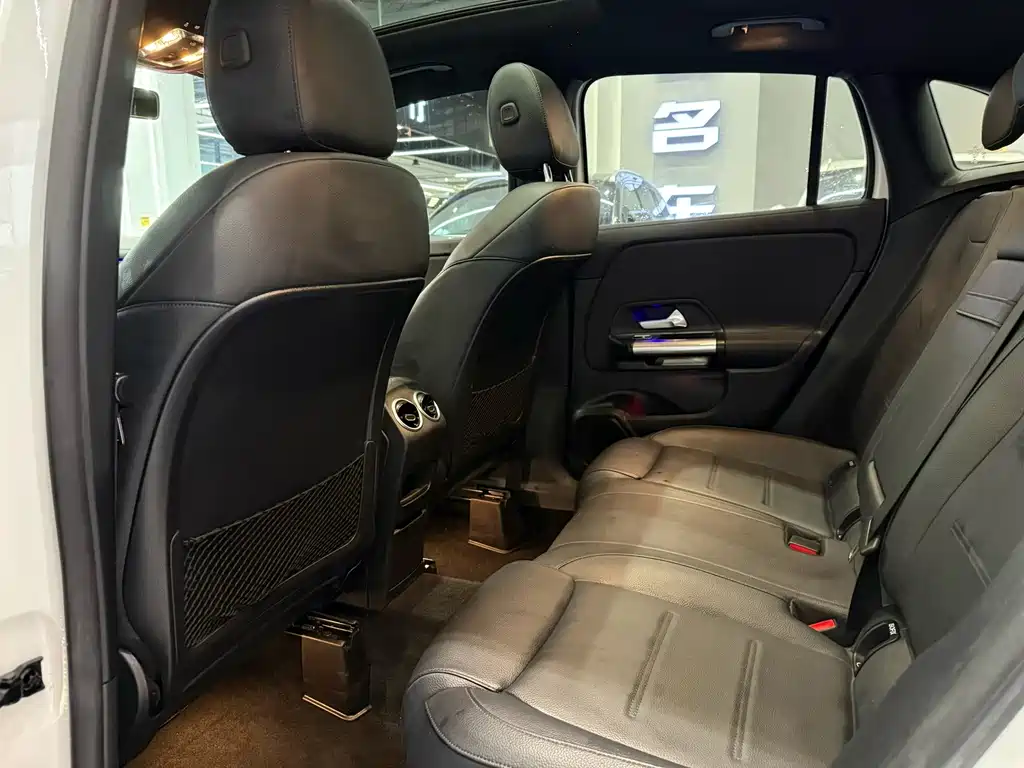 Mercedes-Benz GLA — фото 8