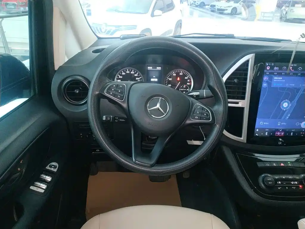 Mercedes-Benz Vito — фото 11