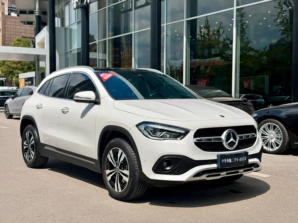 Mercedes-Benz GLA — фото 4