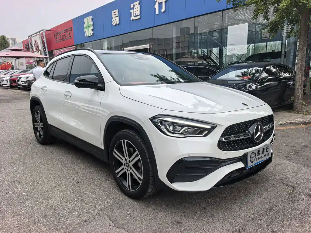 Mercedes-Benz GLA — фото 3