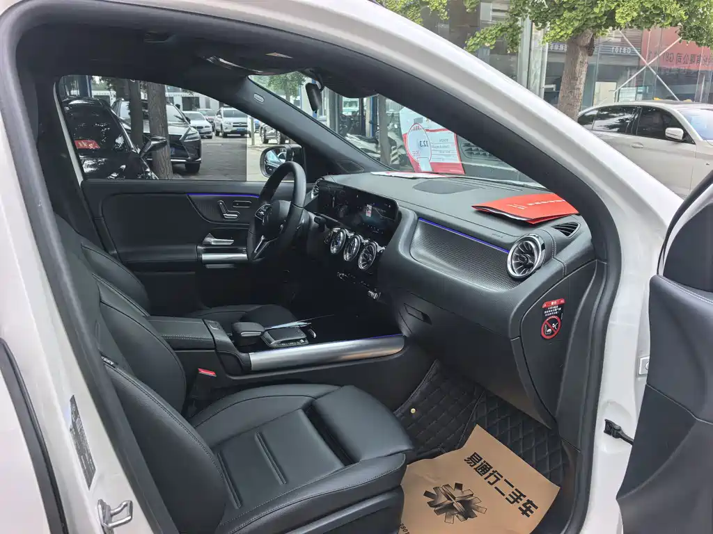 Mercedes-Benz GLA — фото 7
