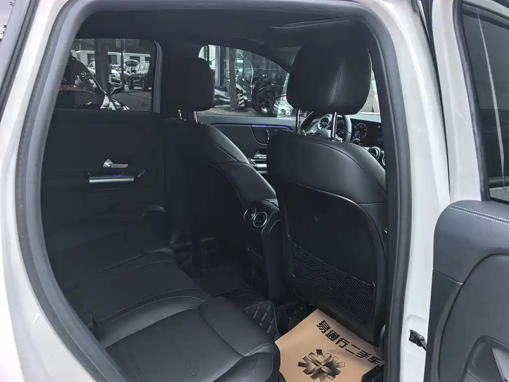 Mercedes-Benz GLA — фото 8