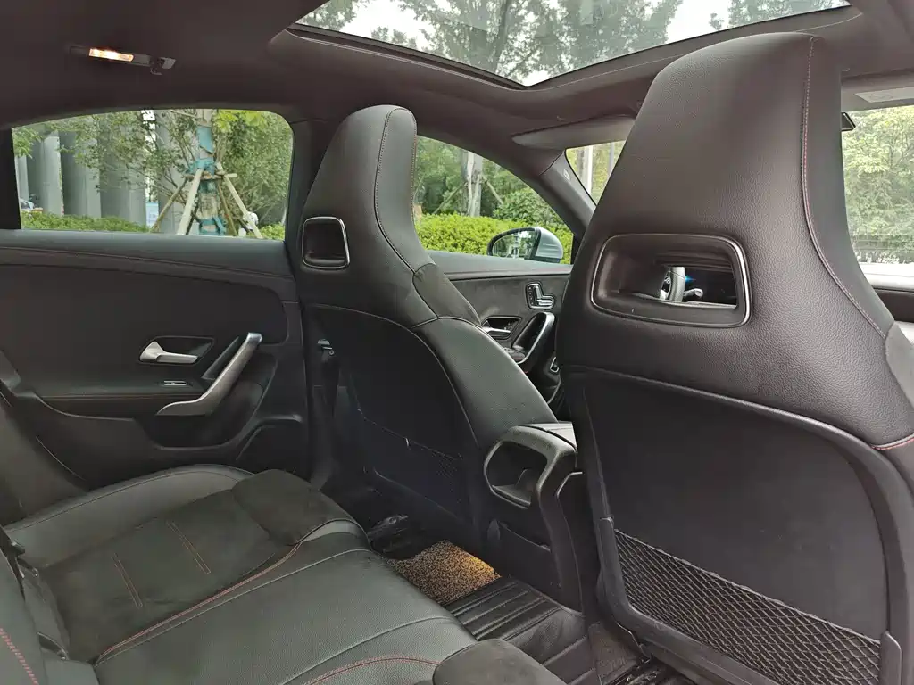Mercedes-Benz CLA (Import) — фото 15