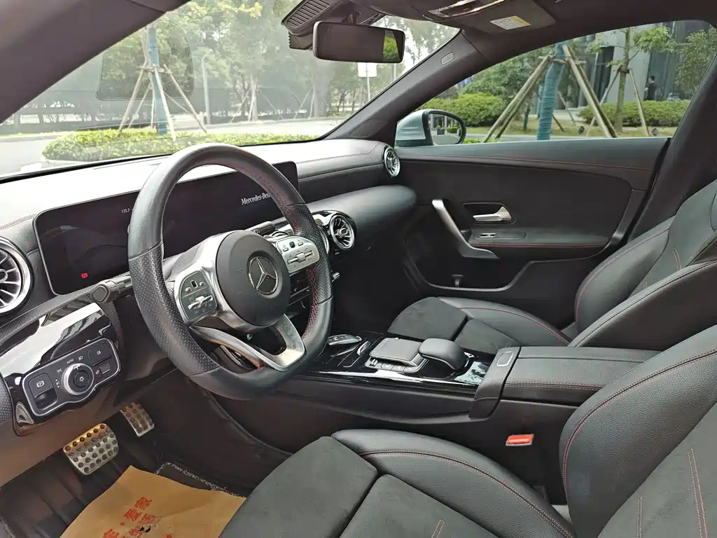 Mercedes-Benz CLA (Import) — фото 9