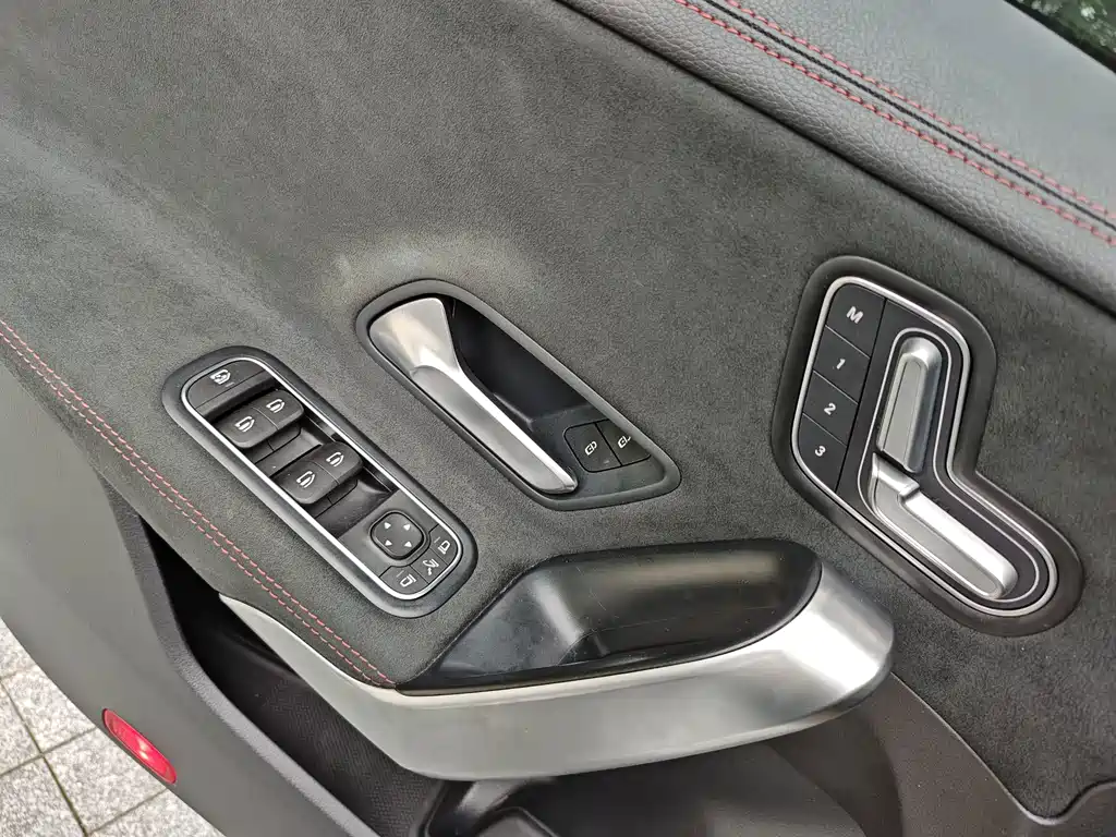 Mercedes-Benz CLA (Import) — фото 10