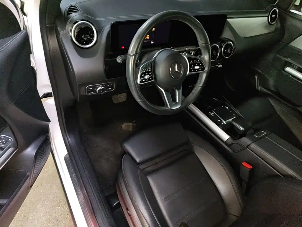 Mercedes-Benz GLA — фото 21