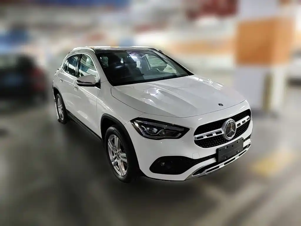 Mercedes-Benz GLA — фото 6