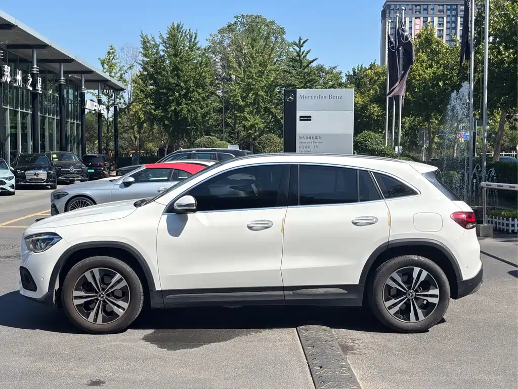 Mercedes-Benz GLA — фото 3