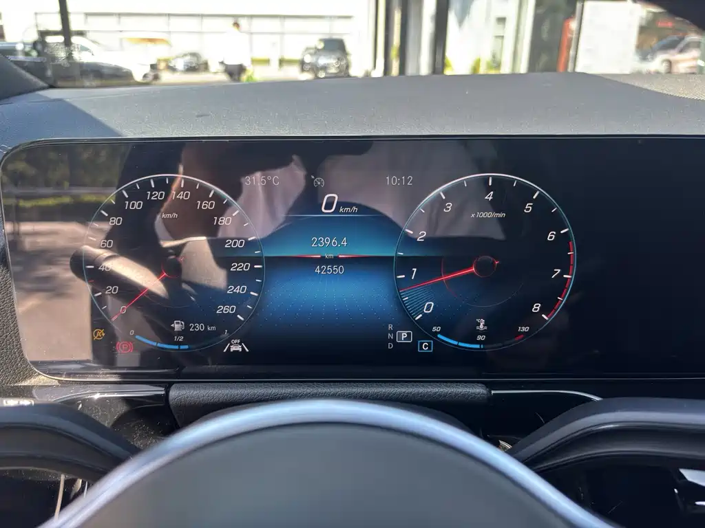 Mercedes-Benz GLA — фото 10