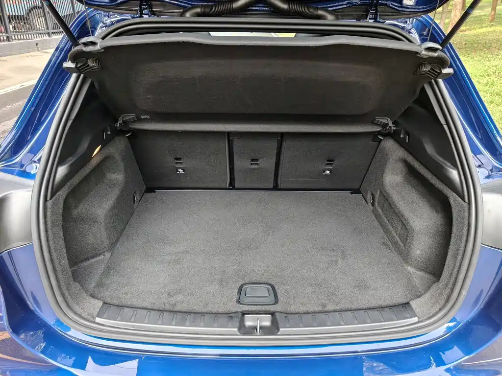 Mercedes-Benz GLA — фото 13