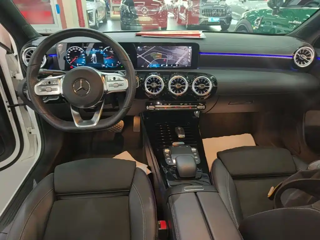 Mercedes-Benz A-Class — фото 10