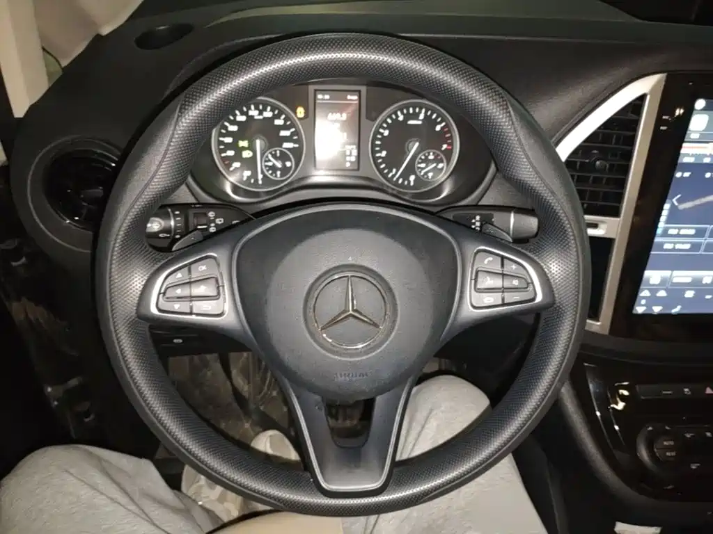 Mercedes-Benz Vito — фото 11