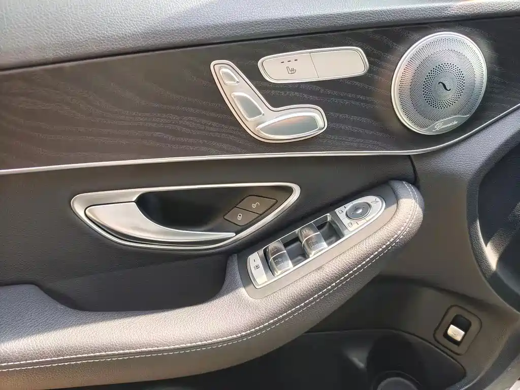 Mercedes-Benz C-Class (Import) — фото 11