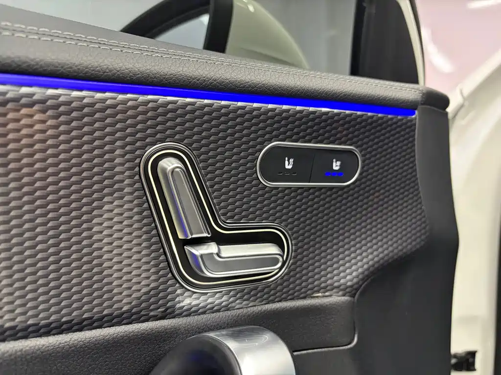 Mercedes-Benz A-Class — фото 15
