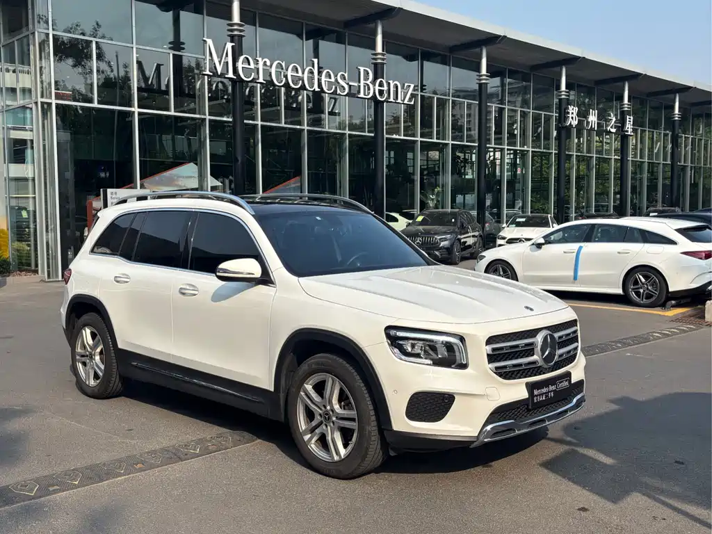 Mercedes-Benz GLB — фото 5