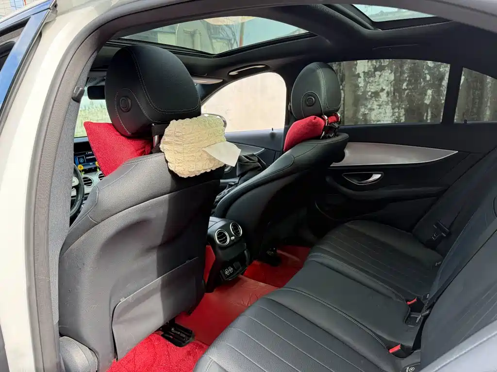 Mercedes-Benz E-Class (Import) — фото 11