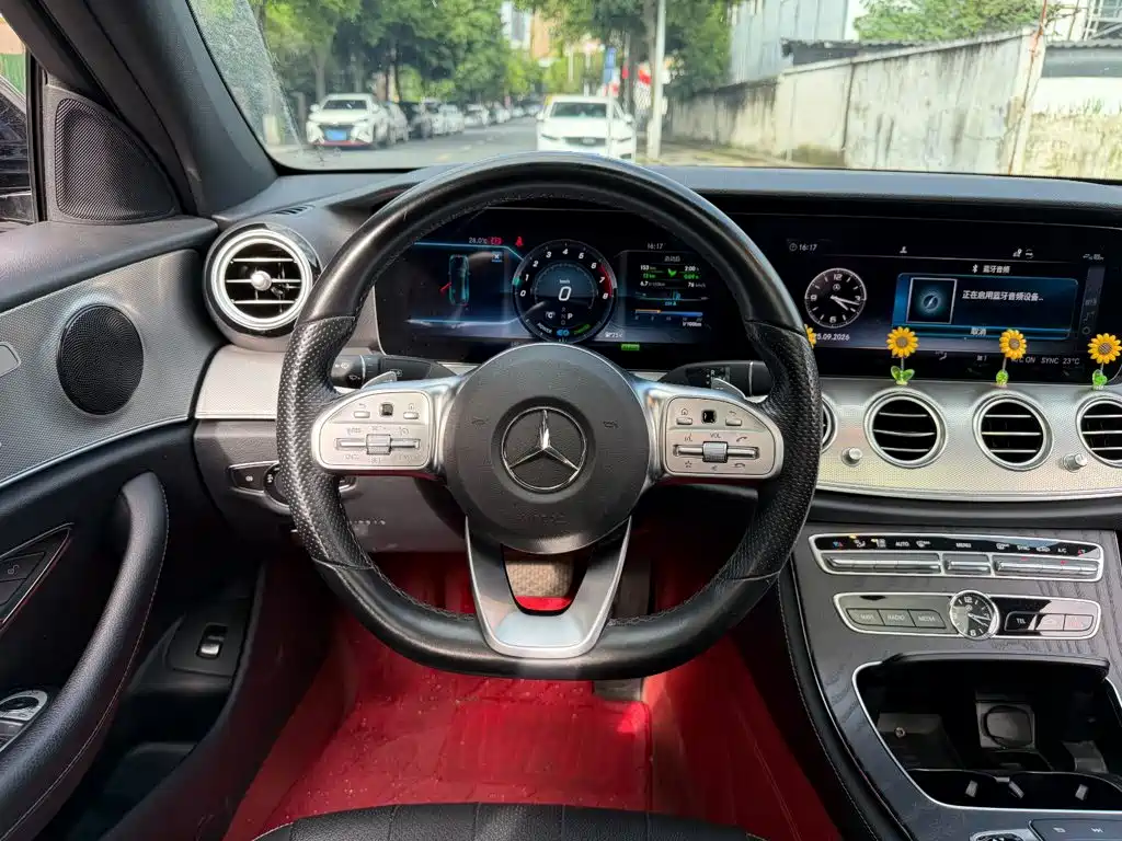 Mercedes-Benz E-Class (Import) — фото 14