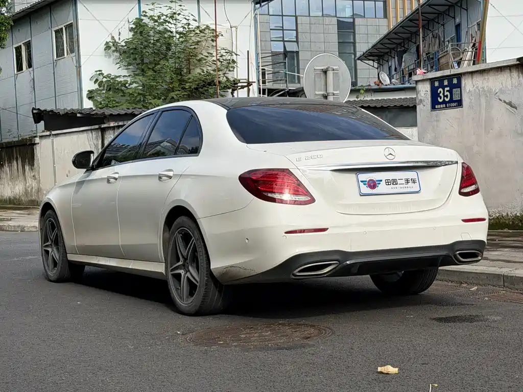 Mercedes-Benz E-Class (Import) — фото 4