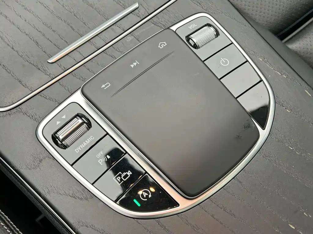 Mercedes-Benz C-Class — фото 17