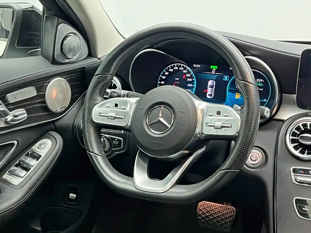 Mercedes-Benz C-Class — фото 21